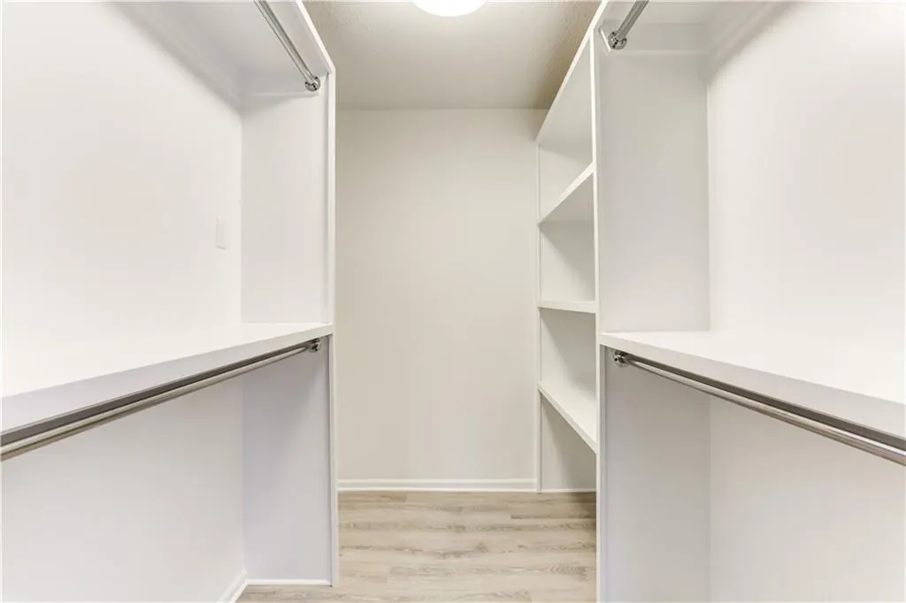 6851 Roswell Road Unit A7, Sandy Springs, Georgia 30328, 2 Bedrooms Bedrooms, ,2 BathroomsBathrooms,Residential,Sold,6851 Roswell Road Unit A7,6675483