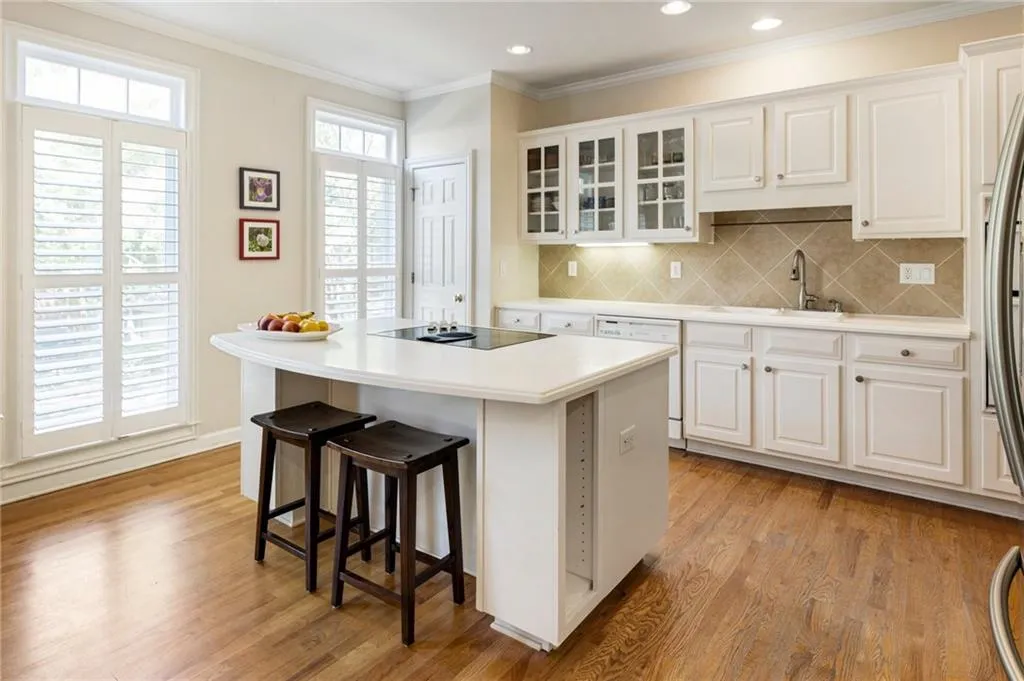 13 Carrington Way, Atlanta, Georgia 30328, 2 Bedrooms Bedrooms, ,2 BathroomsBathrooms,Residential,Sold,13 Carrington Way,7446300 13 Carrington Way, Atlanta, Georgia 30328, 2 Bedrooms Bedrooms, ,2 BathroomsBathrooms,Residential,Sold,13 Carrington Way,7446300