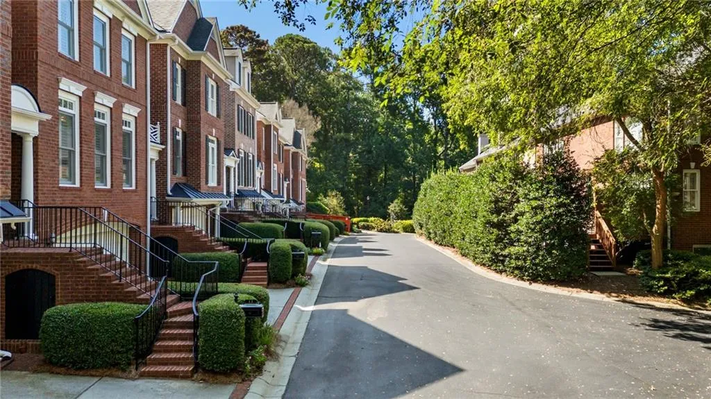 13 Carrington Way, Atlanta, Georgia 30328, 2 Bedrooms Bedrooms, ,2 BathroomsBathrooms,Residential,Sold,13 Carrington Way,7446300 13 Carrington Way, Atlanta, Georgia 30328, 2 Bedrooms Bedrooms, ,2 BathroomsBathrooms,Residential,Sold,13 Carrington Way,7446300