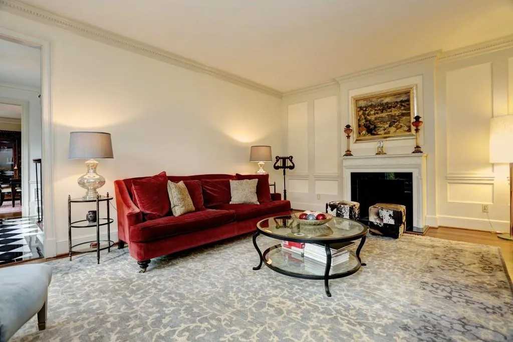 965 Dumbarton Court, Atlanta, Georgia 30327, 4 Bedrooms Bedrooms, ,4 BathroomsBathrooms,Residential,Sold,965 Dumbarton Court,5841427