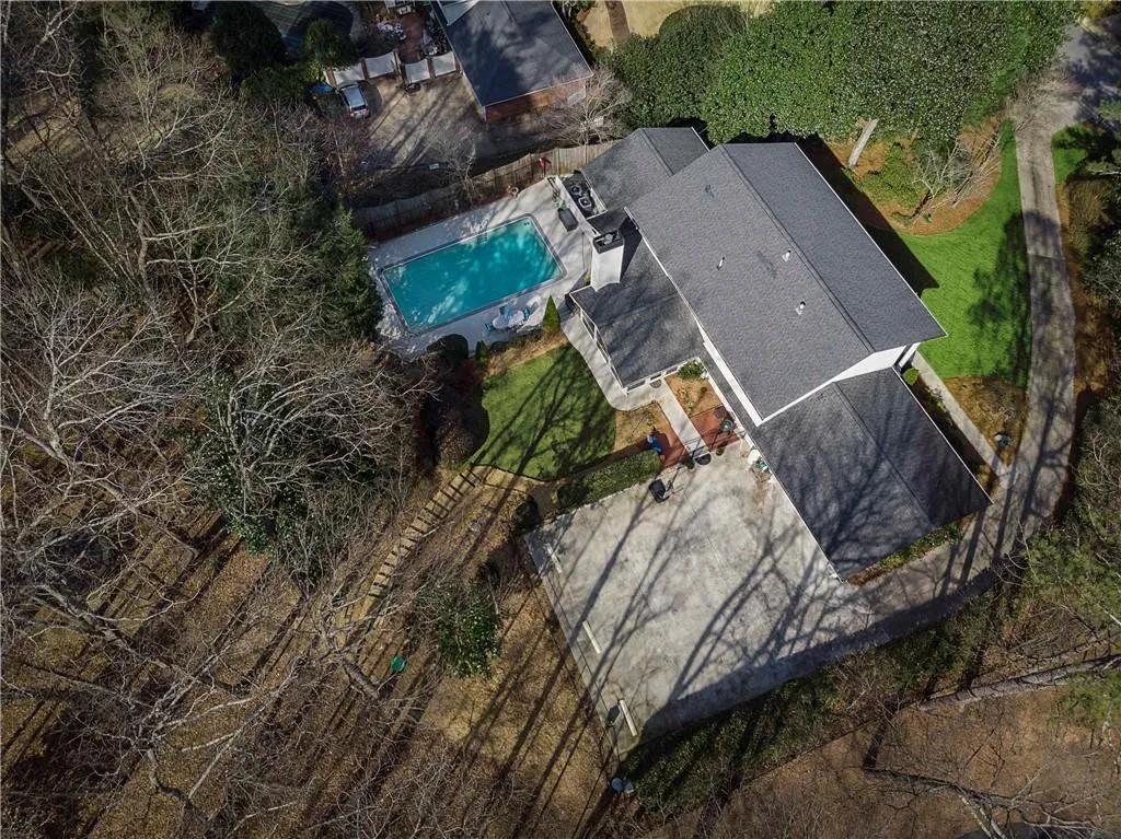 6120 Riverwood Drive, Atlanta, Georgia 30328, 6 Bedrooms Bedrooms, ,4 BathroomsBathrooms,Residential,Sold,6120 Riverwood Drive,6504189