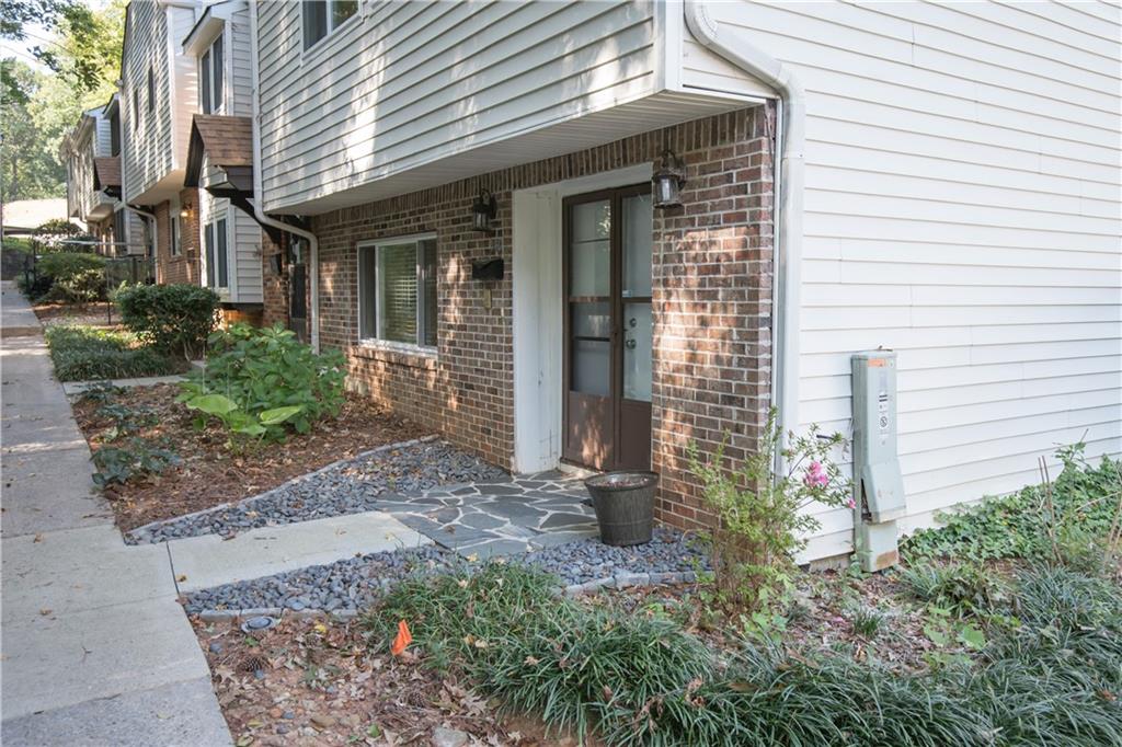 7346 Cardigan Circle, Sandy Springs, Georgia 30328, 3 Bedrooms Bedrooms, ,2 BathroomsBathrooms,Residential,Sold,7346 Cardigan Circle,7287684