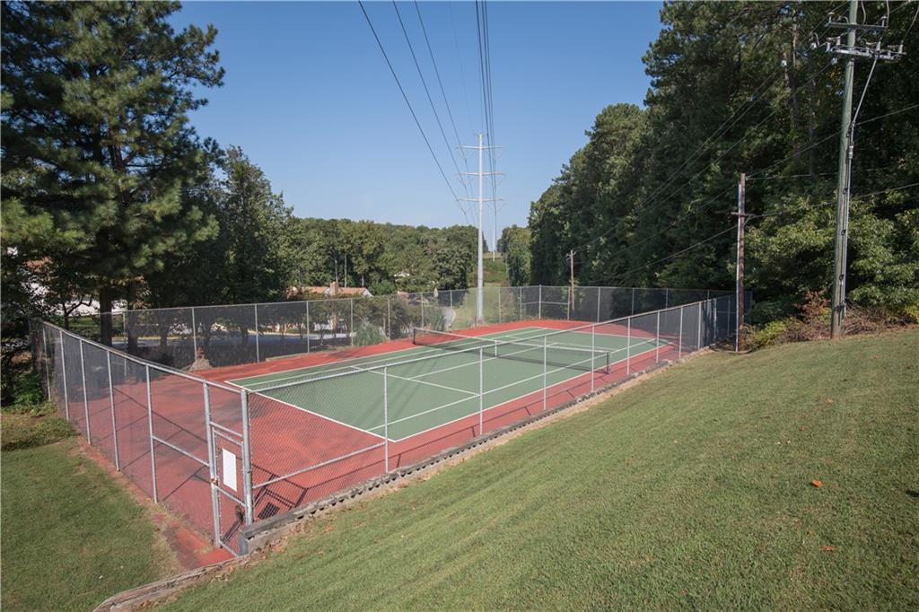 7346 Cardigan Circle, Sandy Springs, Georgia 30328, 3 Bedrooms Bedrooms, ,2 BathroomsBathrooms,Residential,Sold,7346 Cardigan Circle,7287684