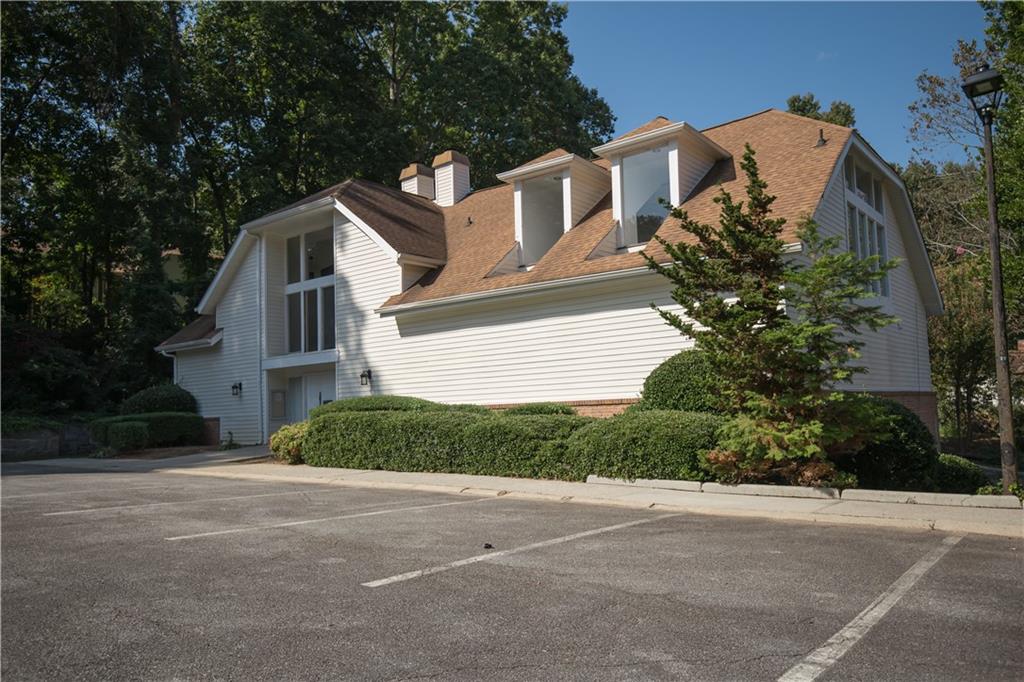 7346 Cardigan Circle, Sandy Springs, Georgia 30328, 3 Bedrooms Bedrooms, ,2 BathroomsBathrooms,Residential,Sold,7346 Cardigan Circle,7287684