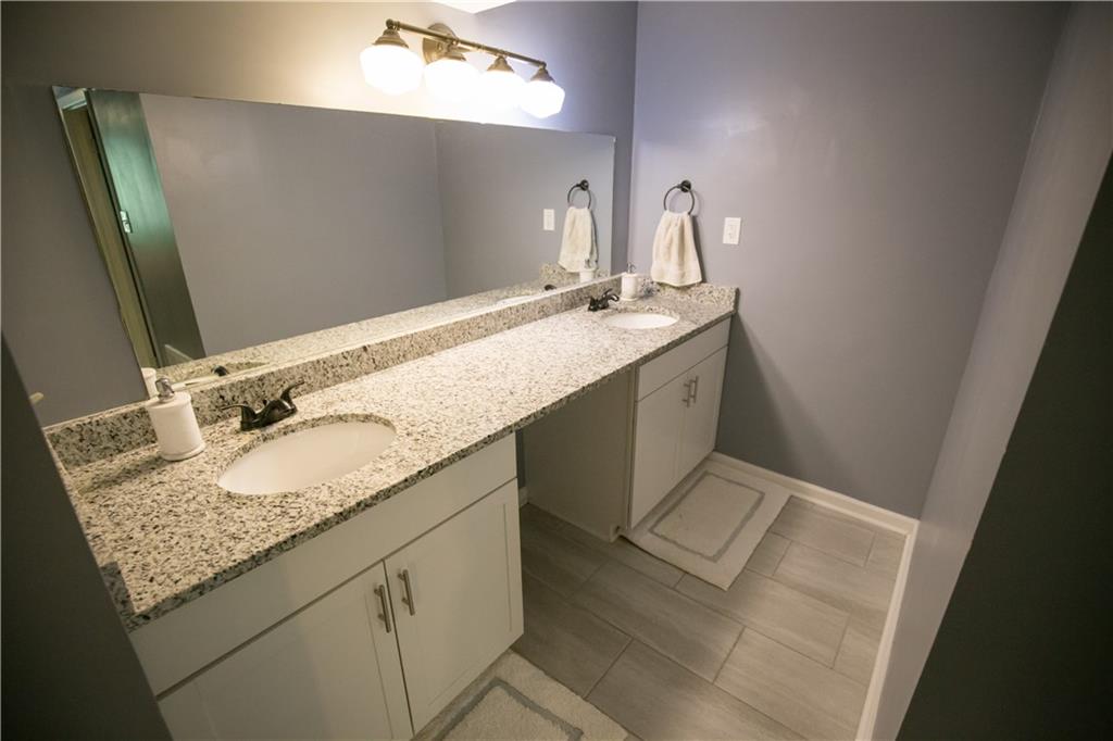 7346 Cardigan Circle, Sandy Springs, Georgia 30328, 3 Bedrooms Bedrooms, ,2 BathroomsBathrooms,Residential,Sold,7346 Cardigan Circle,7287684