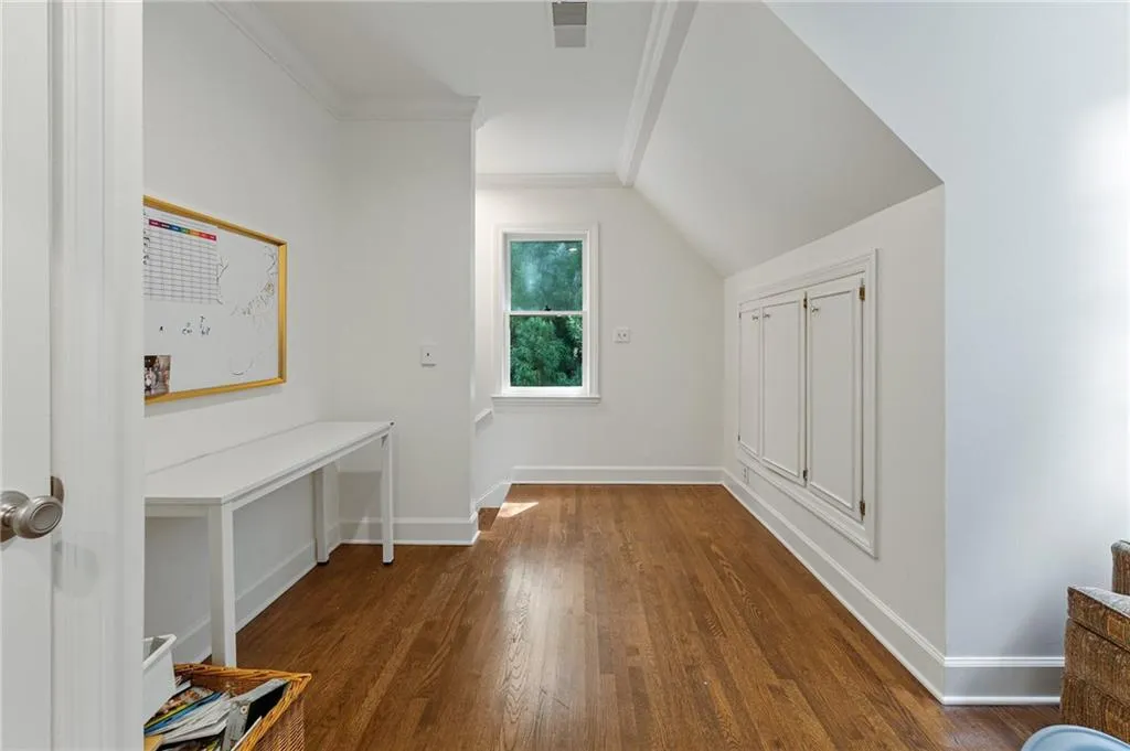 6049 Heards Drive, Atlanta, Georgia 30328, 5 Bedrooms Bedrooms, ,5 BathroomsBathrooms,Residential,Sold,6049 Heards Drive,7447290