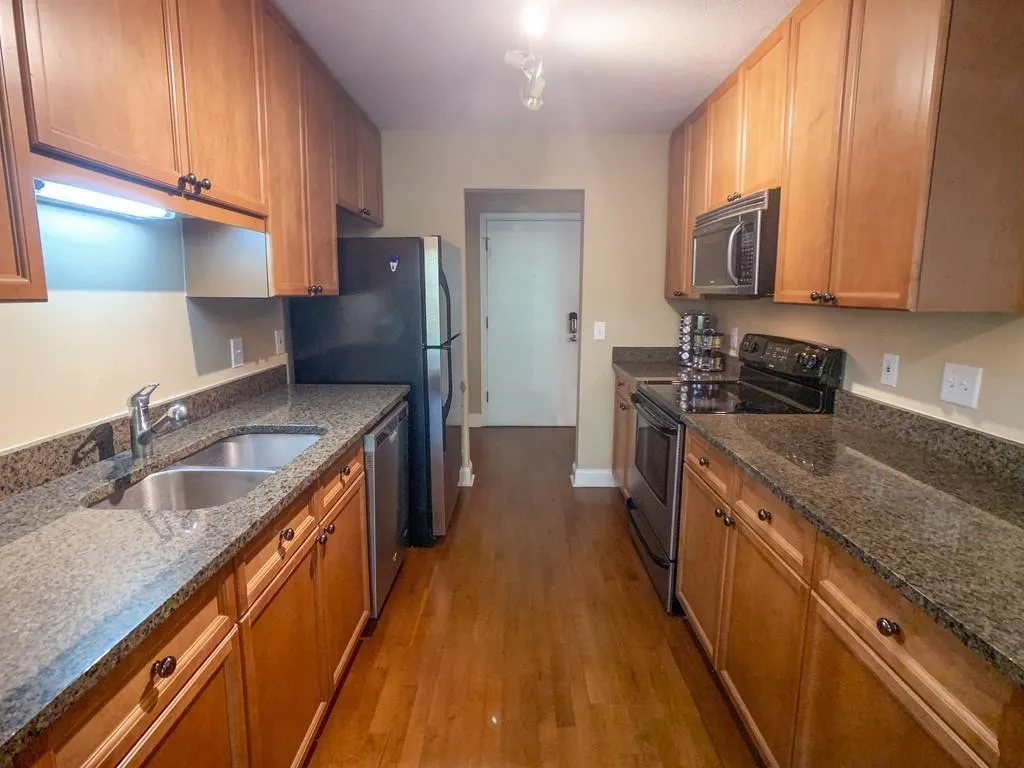 750 Dalrymple Road Unit F4, Atlanta, Georgia 30328, 4 Bedrooms Bedrooms, ,2 BathroomsBathrooms,Residential,Sold,750 Dalrymple Road Unit F4,6741013