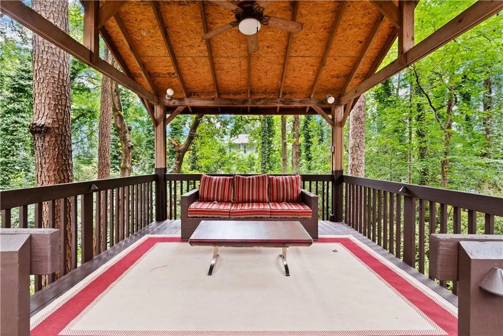 260 Drummen Court, Sandy Springs, Georgia 30328, 5 Bedrooms Bedrooms, ,3 BathroomsBathrooms,Residential,Sold,260 Drummen Court,6777284