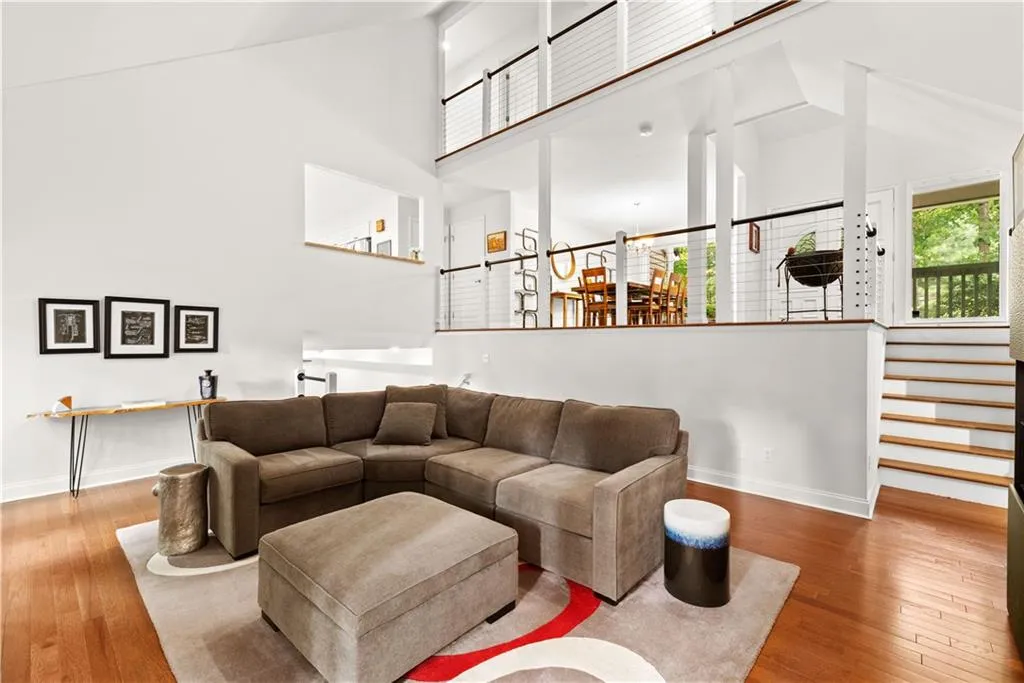 260 Drummen Court, Sandy Springs, Georgia 30328, 5 Bedrooms Bedrooms, ,3 BathroomsBathrooms,Residential,Sold,260 Drummen Court,6777284