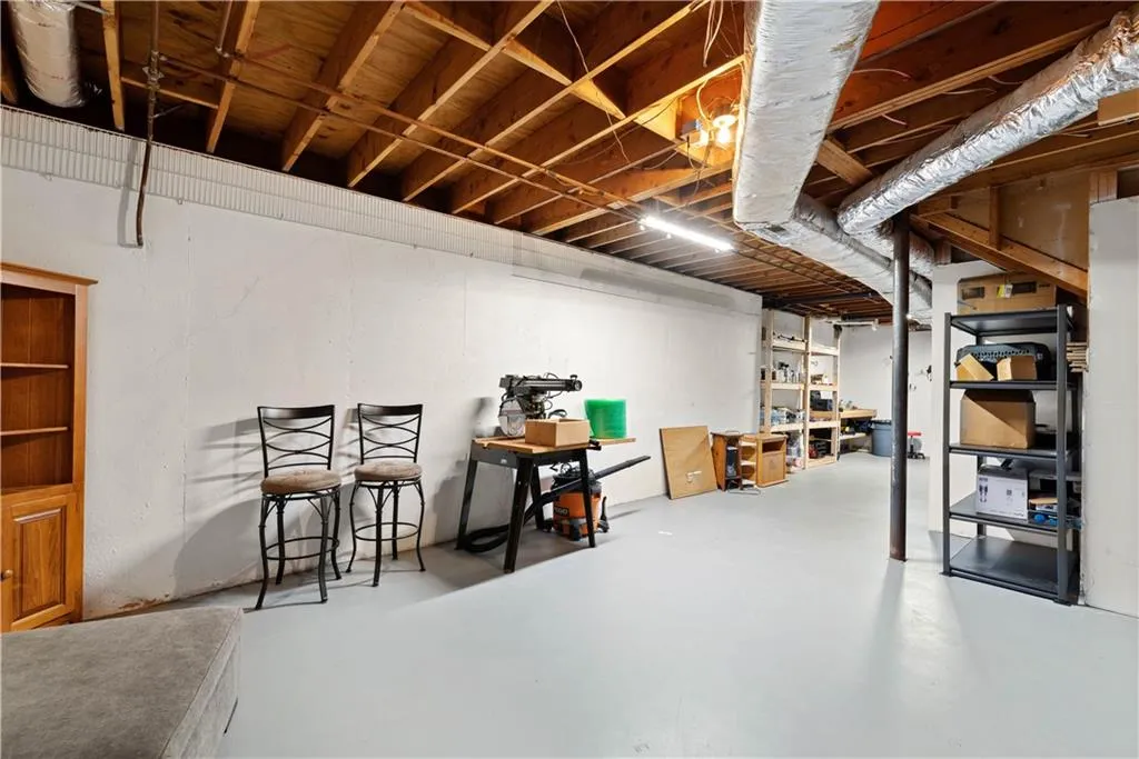 260 Drummen Court, Sandy Springs, Georgia 30328, 5 Bedrooms Bedrooms, ,3 BathroomsBathrooms,Residential,Sold,260 Drummen Court,6777284