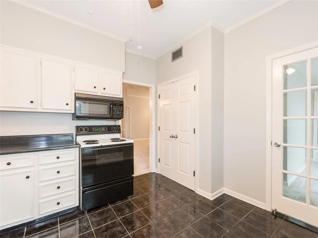 5245 Chemin De Vie, Sandy Springs, Georgia 30342, 2 Bedrooms Bedrooms, ,2 BathroomsBathrooms,Residential,Sold,5245 Chemin De Vie,5971338
