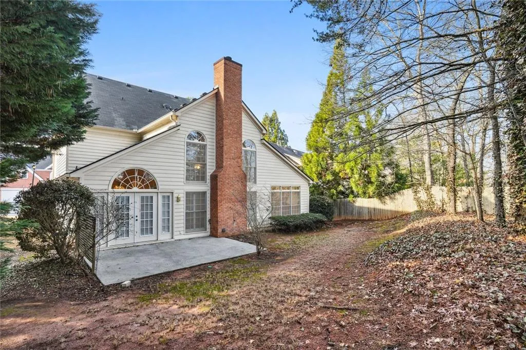 650 Glenridge Close Drive, Sandy Springs, Georgia 30328, 4 Bedrooms Bedrooms, ,2 BathroomsBathrooms,Residential,Sold,650 Glenridge Close Drive,7161154