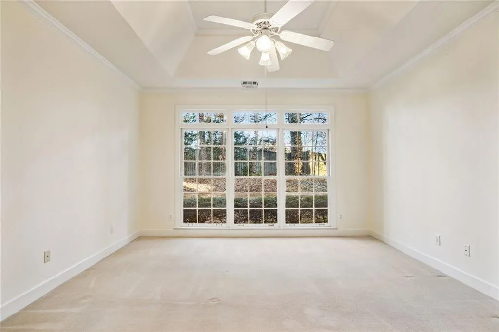 650 Glenridge Close Drive, Sandy Springs, Georgia 30328, 4 Bedrooms Bedrooms, ,2 BathroomsBathrooms,Residential,Sold,650 Glenridge Close Drive,7161154