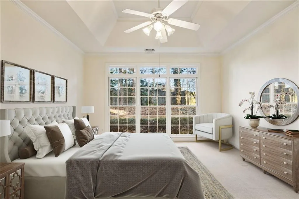 650 Glenridge Close Drive, Sandy Springs, Georgia 30328, 4 Bedrooms Bedrooms, ,2 BathroomsBathrooms,Residential,Sold,650 Glenridge Close Drive,7161154