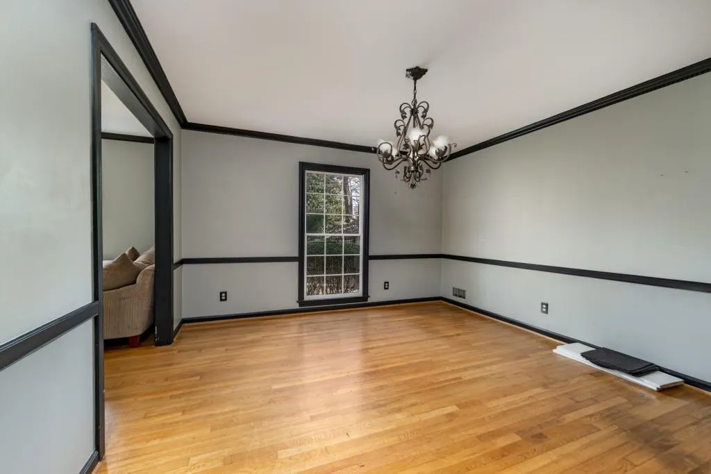 555 River Valley Road, Atlanta, Georgia 30328, 4 Bedrooms Bedrooms, ,4 BathroomsBathrooms,Residential,Sold,555 River Valley Road,7194450 555 River Valley Road, Atlanta, Georgia 30328, 4 Bedrooms Bedrooms, ,4 BathroomsBathrooms,Residential,Sold,555 River Valley Road,7194450