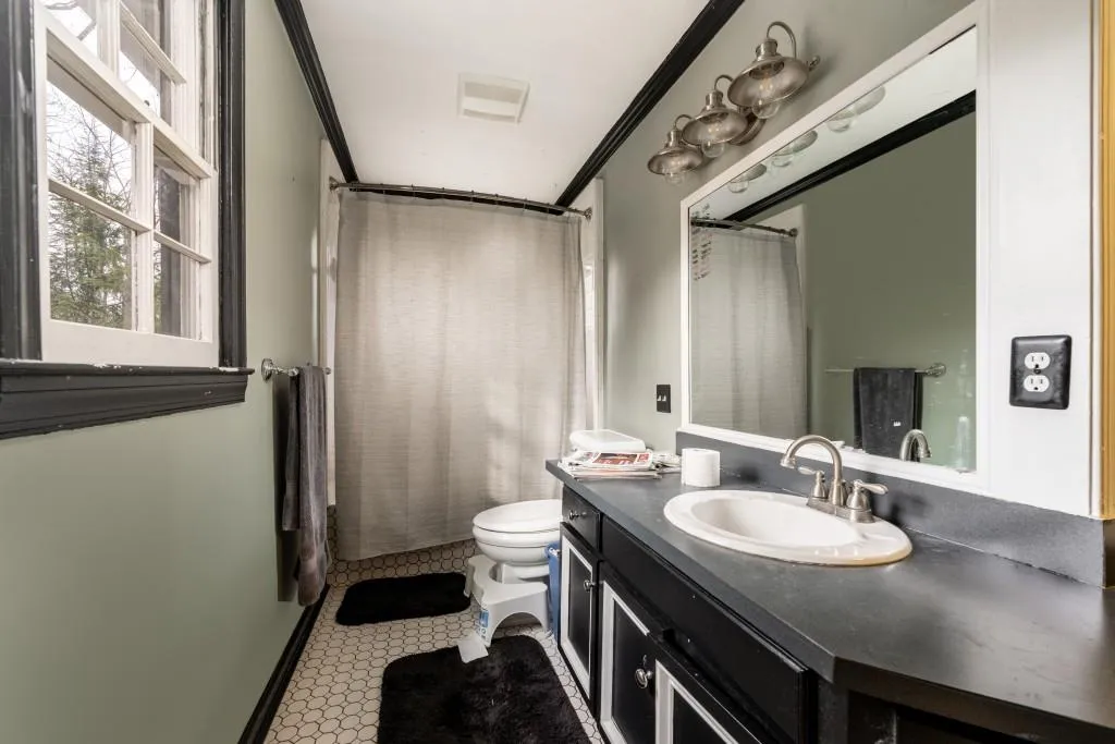 555 River Valley Road, Atlanta, Georgia 30328, 4 Bedrooms Bedrooms, ,4 BathroomsBathrooms,Residential,Sold,555 River Valley Road,7194450 555 River Valley Road, Atlanta, Georgia 30328, 4 Bedrooms Bedrooms, ,4 BathroomsBathrooms,Residential,Sold,555 River Valley Road,7194450