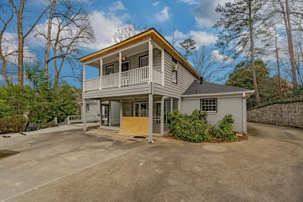 555 River Valley Road, Atlanta, Georgia 30328, 4 Bedrooms Bedrooms, ,4 BathroomsBathrooms,Residential,Sold,555 River Valley Road,7194450 555 River Valley Road, Atlanta, Georgia 30328, 4 Bedrooms Bedrooms, ,4 BathroomsBathrooms,Residential,Sold,555 River Valley Road,7194450