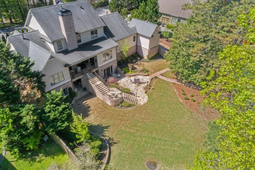 4060 Spalding Drive, Sandy Springs, Georgia 30350, 5 Bedrooms Bedrooms, ,5 BathroomsBathrooms,Residential,Sold,4060 Spalding Drive,6714777