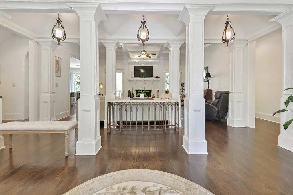 4060 Spalding Drive, Sandy Springs, Georgia 30350, 5 Bedrooms Bedrooms, ,5 BathroomsBathrooms,Residential,Sold,4060 Spalding Drive,6714777