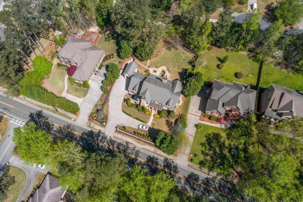 4060 Spalding Drive, Sandy Springs, Georgia 30350, 5 Bedrooms Bedrooms, ,5 BathroomsBathrooms,Residential,Sold,4060 Spalding Drive,6714777