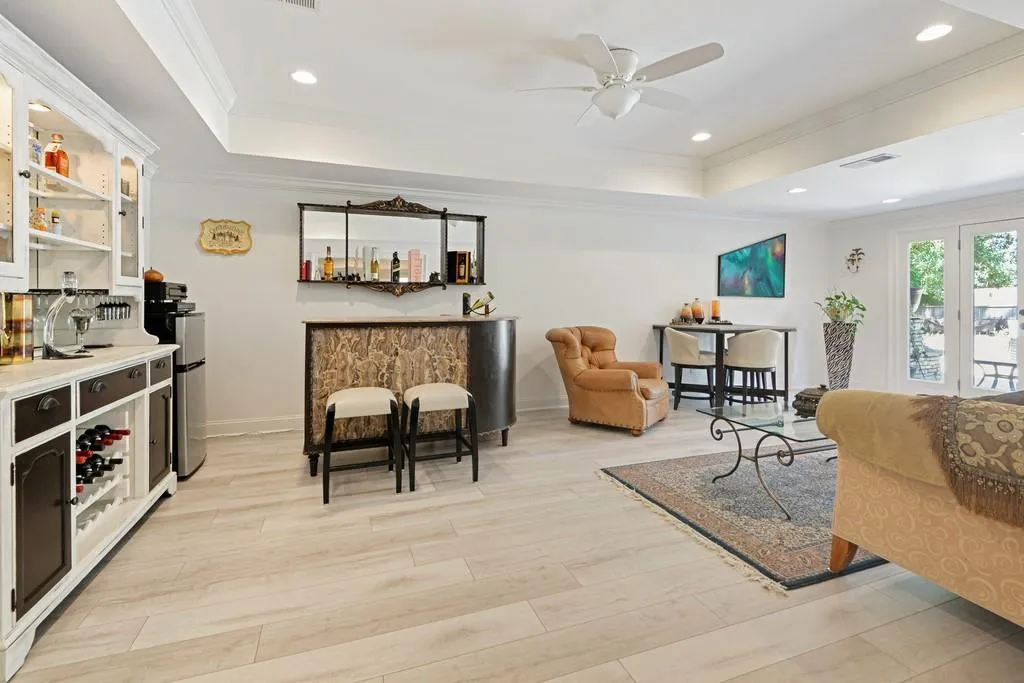 4060 Spalding Drive, Sandy Springs, Georgia 30350, 5 Bedrooms Bedrooms, ,5 BathroomsBathrooms,Residential,Sold,4060 Spalding Drive,6714777