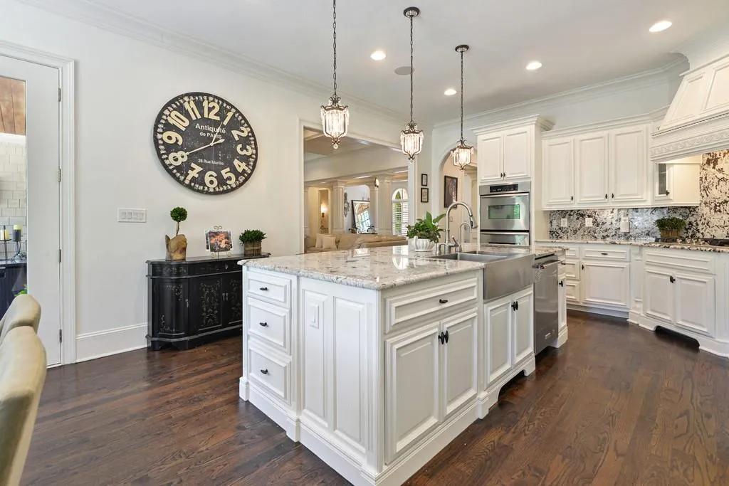 4060 Spalding Drive, Sandy Springs, Georgia 30350, 5 Bedrooms Bedrooms, ,5 BathroomsBathrooms,Residential,Sold,4060 Spalding Drive,6714777