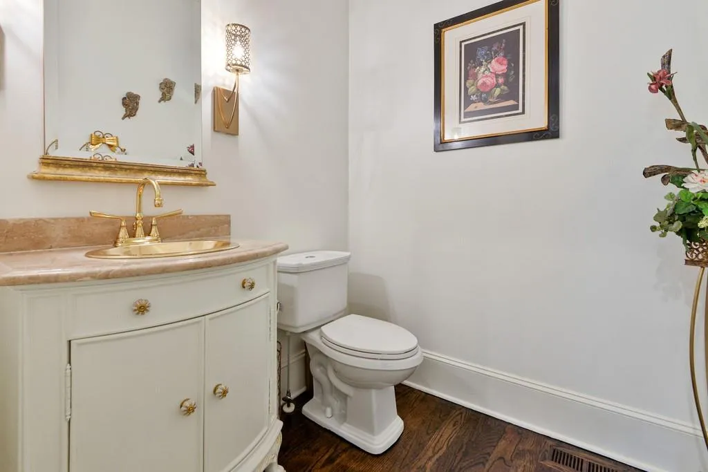 4060 Spalding Drive, Sandy Springs, Georgia 30350, 5 Bedrooms Bedrooms, ,5 BathroomsBathrooms,Residential,Sold,4060 Spalding Drive,6714777