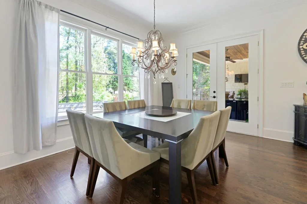 4060 Spalding Drive, Sandy Springs, Georgia 30350, 5 Bedrooms Bedrooms, ,5 BathroomsBathrooms,Residential,Sold,4060 Spalding Drive,6714777