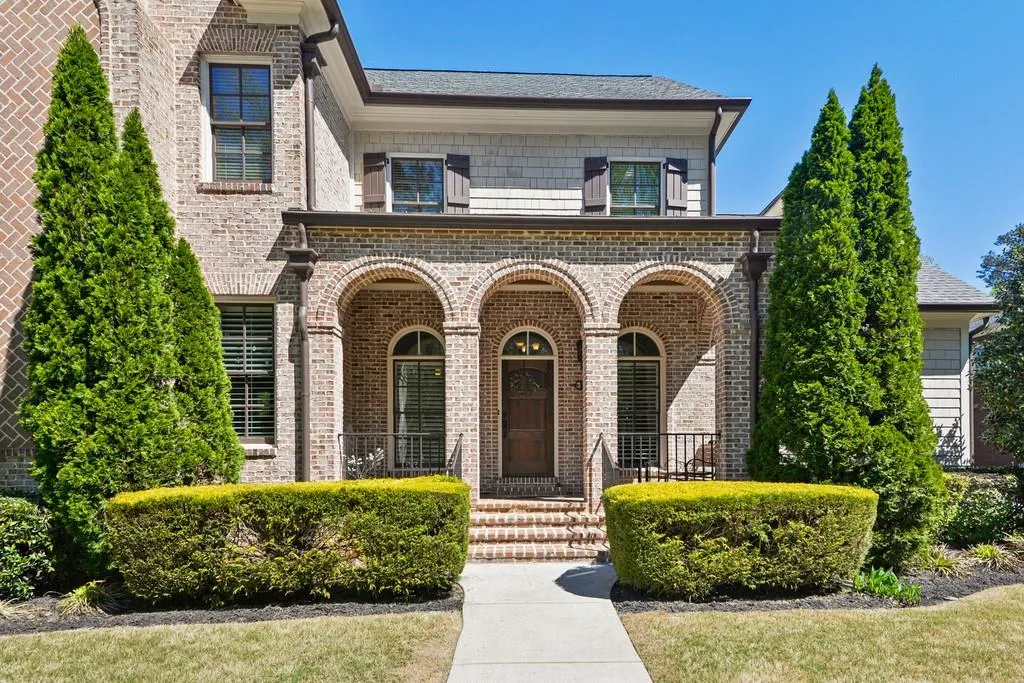 4060 Spalding Drive, Sandy Springs, Georgia 30350, 5 Bedrooms Bedrooms, ,5 BathroomsBathrooms,Residential,Sold,4060 Spalding Drive,6714777