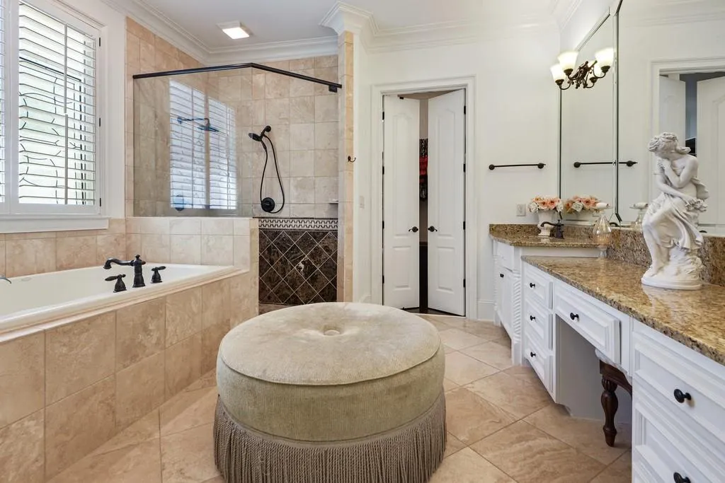 4060 Spalding Drive, Sandy Springs, Georgia 30350, 5 Bedrooms Bedrooms, ,5 BathroomsBathrooms,Residential,Sold,4060 Spalding Drive,6714777