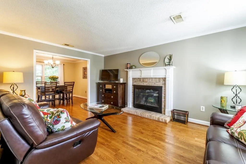 1123 Seaboard Avenue Nw, Atlanta, Georgia 30318, 3 Bedrooms Bedrooms, ,2 BathroomsBathrooms,Residential,Sold,1123 Seaboard Avenue Nw,6029051