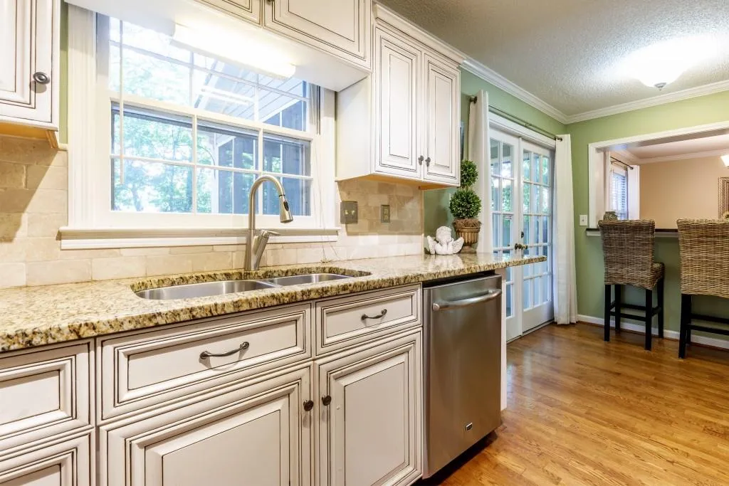 1123 Seaboard Avenue Nw, Atlanta, Georgia 30318, 3 Bedrooms Bedrooms, ,2 BathroomsBathrooms,Residential,Sold,1123 Seaboard Avenue Nw,6029051