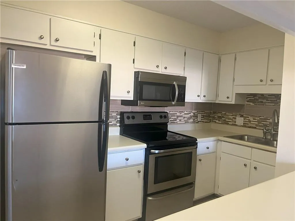475 Mount Vernon Highway Ne Unit C228, Atlanta, Georgia 30328, 2 Bedrooms Bedrooms, ,2 BathroomsBathrooms,Residential,Sold,475 Mount Vernon Highway Ne Unit C228,7517723