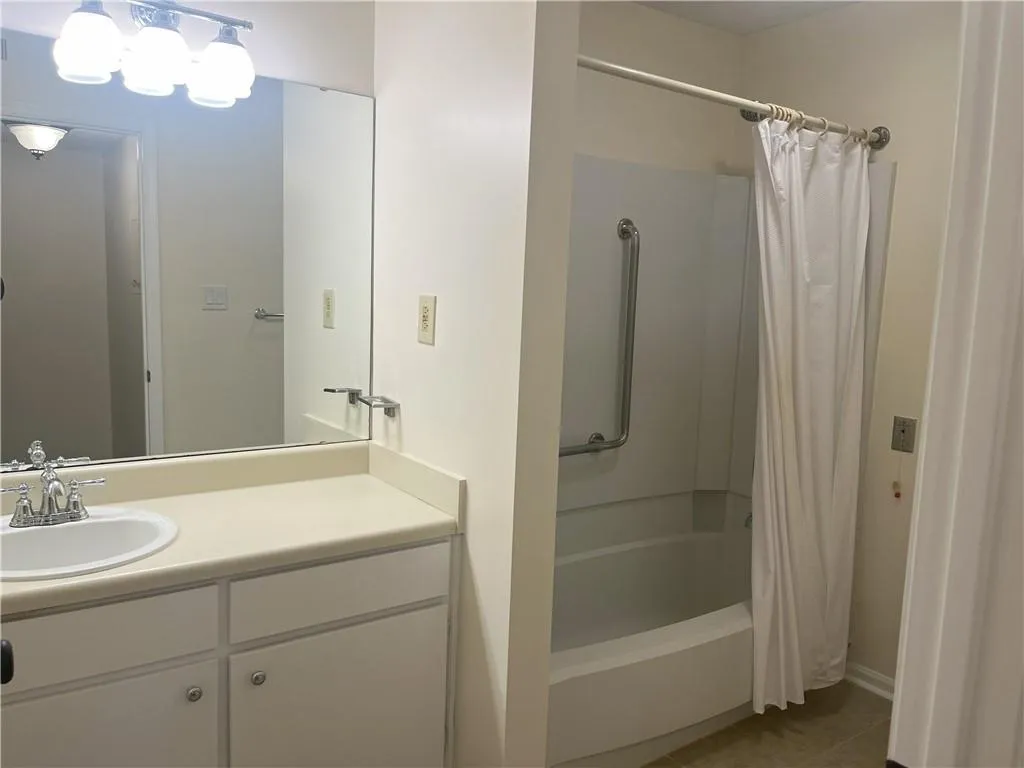 475 Mount Vernon Highway Ne Unit C228, Atlanta, Georgia 30328, 2 Bedrooms Bedrooms, ,2 BathroomsBathrooms,Residential,Sold,475 Mount Vernon Highway Ne Unit C228,7517723