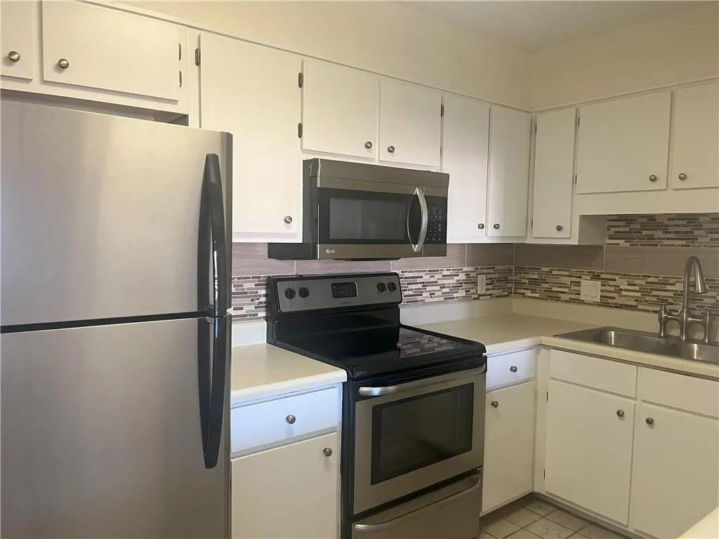475 Mount Vernon Highway Ne Unit C228, Atlanta, Georgia 30328, 2 Bedrooms Bedrooms, ,2 BathroomsBathrooms,Residential,Sold,475 Mount Vernon Highway Ne Unit C228,7517723