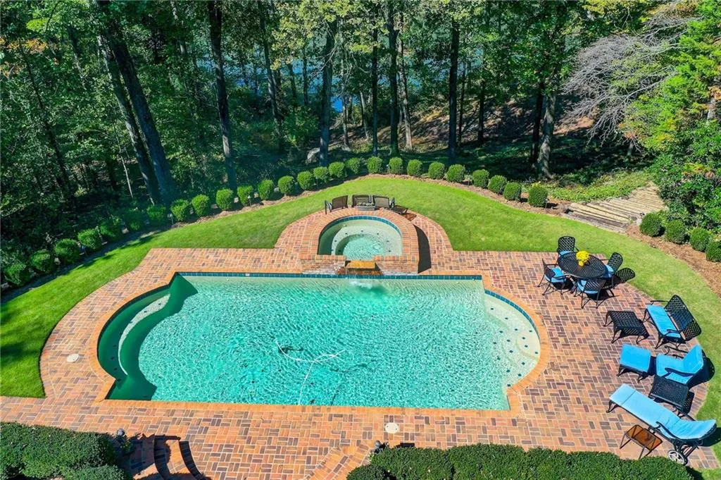 Beautiful heated swimming pool and spa overlooking the Chattahoochee River