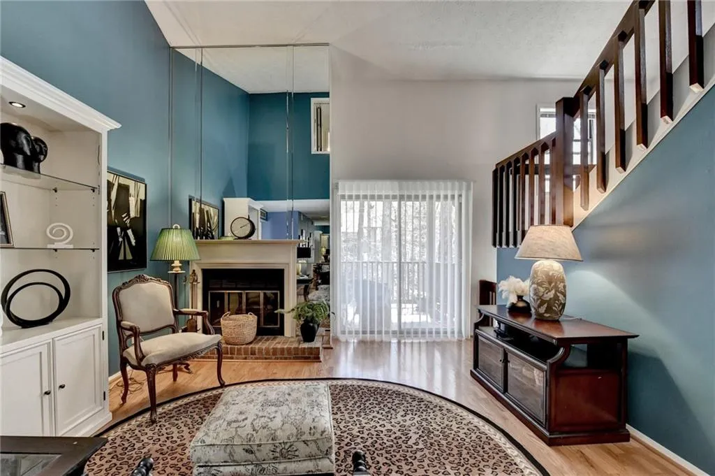 709 River Run Drive, Sandy Springs, Georgia 30350, 2 Bedrooms Bedrooms, ,2 BathroomsBathrooms,Residential,For Sale,709 River Run Drive,7735462