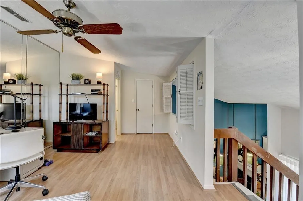 709 River Run Drive, Sandy Springs, Georgia 30350, 2 Bedrooms Bedrooms, ,2 BathroomsBathrooms,Residential,For Sale,709 River Run Drive,7735462