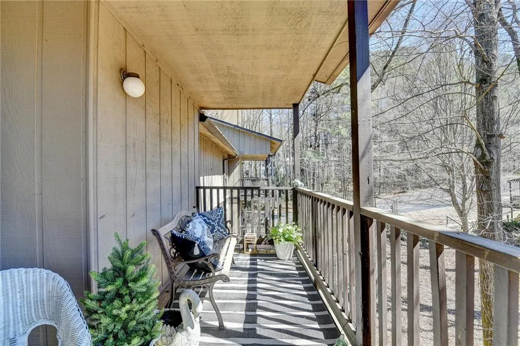 709 River Run Drive, Sandy Springs, Georgia 30350, 2 Bedrooms Bedrooms, ,2 BathroomsBathrooms,Residential,For Sale,709 River Run Drive,7735462