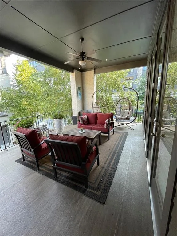 Main floor outdoor space