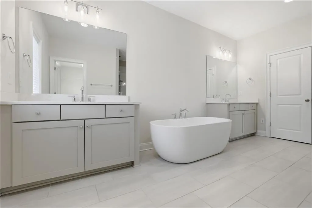 6572 Aria Village Drive, Atlanta, Georgia 30004, 3 Bedrooms Bedrooms, ,3 BathroomsBathrooms,Residential,For Sale,6572 Aria Village Drive,7753786