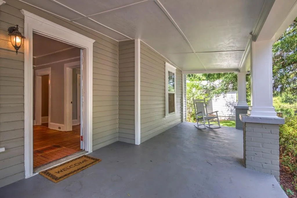 2632 Peyton Road Nw, Atlanta, Georgia 30318, 2 Bedrooms Bedrooms, ,2 BathroomsBathrooms,Residential,Sold,2632 Peyton Road Nw,5817030
