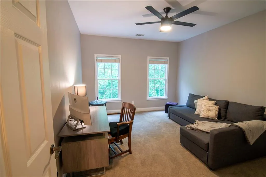 5492 Glenridge Drive Unit 540, Atlanta, Georgia 30342, 4 Bedrooms Bedrooms, ,3 BathroomsBathrooms,Residential,Sold,5492 Glenridge Drive Unit 540,7046003