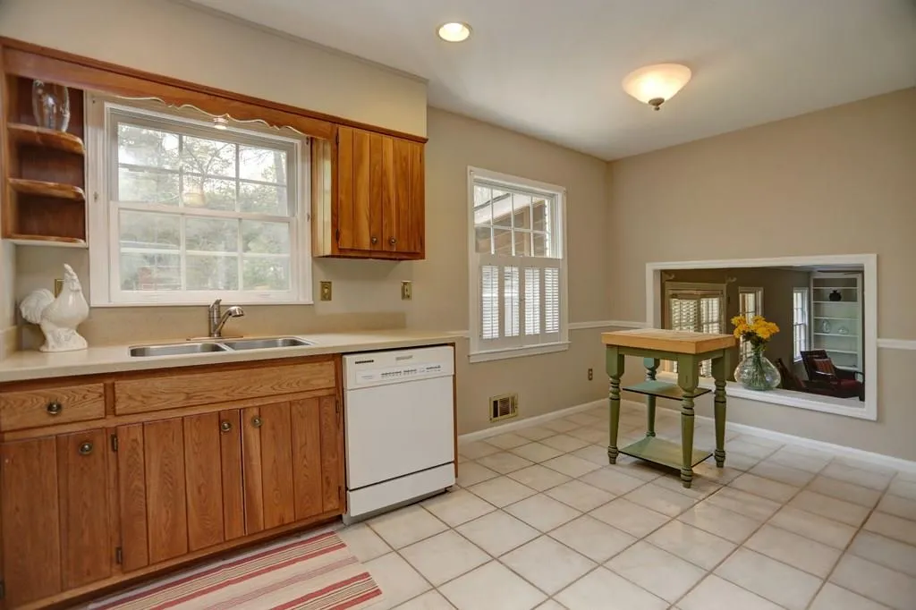 7300 Duncourtney Drive, Sandy Springs, Georgia 30328, 4 Bedrooms Bedrooms, ,3 BathroomsBathrooms,Residential,Sold,7300 Duncourtney Drive,5827671 7300 Duncourtney Drive, Sandy Springs, Georgia 30328, 4 Bedrooms Bedrooms, ,3 BathroomsBathrooms,Residential,Sold,7300 Duncourtney Drive,5827671