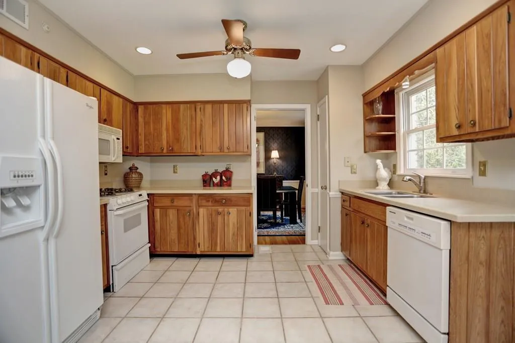 7300 Duncourtney Drive, Sandy Springs, Georgia 30328, 4 Bedrooms Bedrooms, ,3 BathroomsBathrooms,Residential,Sold,7300 Duncourtney Drive,5827671 7300 Duncourtney Drive, Sandy Springs, Georgia 30328, 4 Bedrooms Bedrooms, ,3 BathroomsBathrooms,Residential,Sold,7300 Duncourtney Drive,5827671