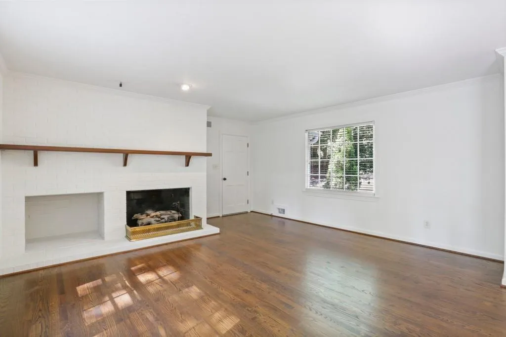 124 River Park Drive Nw, Sandy Springs, Georgia 30328, 5 Bedrooms Bedrooms, ,5 BathroomsBathrooms,Residential,Sold,124 River Park Drive Nw,6869861