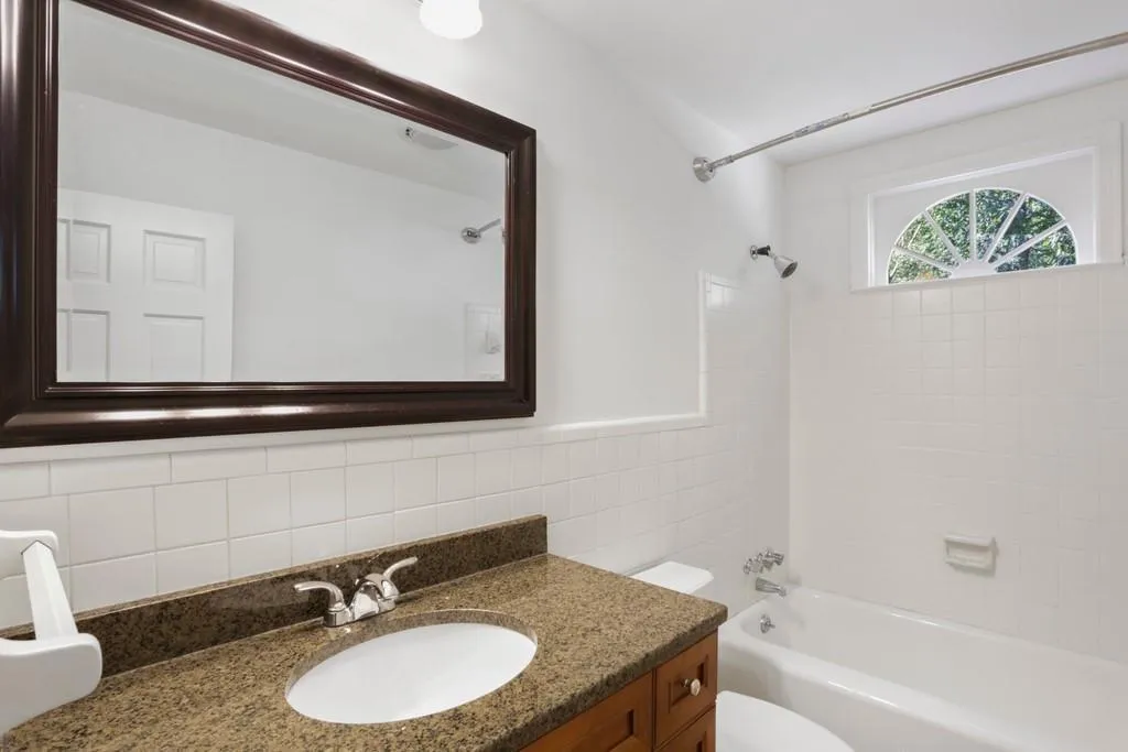 124 River Park Drive Nw, Sandy Springs, Georgia 30328, 5 Bedrooms Bedrooms, ,5 BathroomsBathrooms,Residential,Sold,124 River Park Drive Nw,6869861