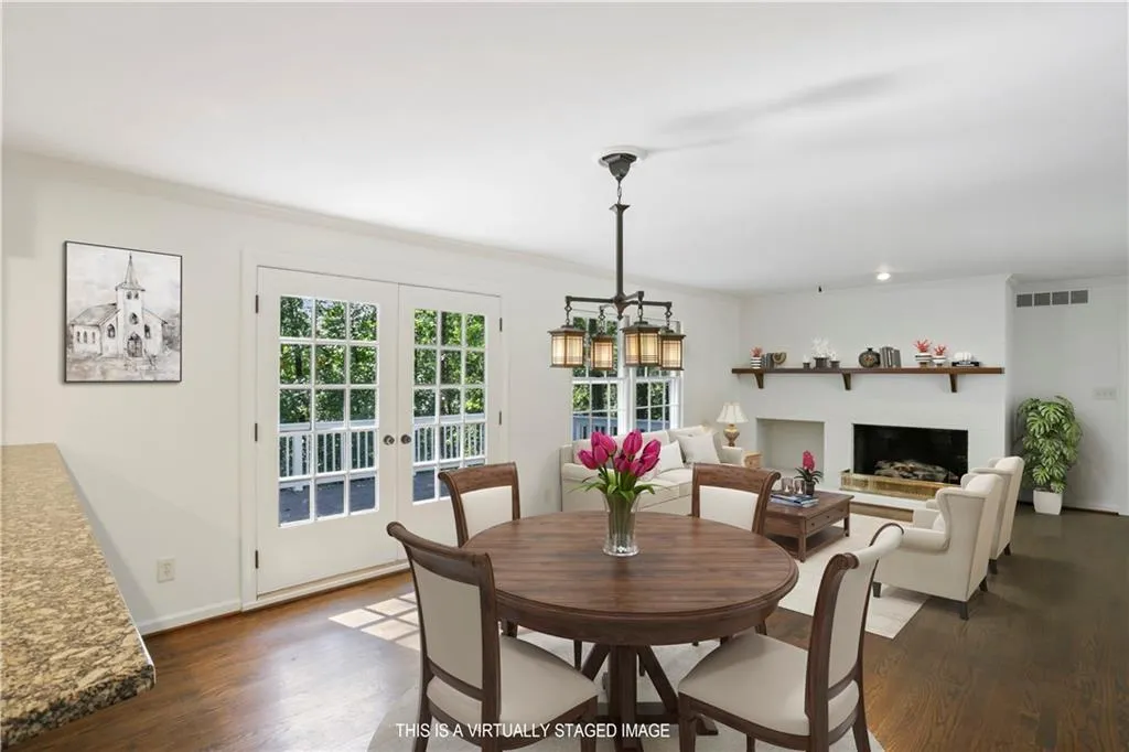 124 River Park Drive Nw, Sandy Springs, Georgia 30328, 5 Bedrooms Bedrooms, ,5 BathroomsBathrooms,Residential,Sold,124 River Park Drive Nw,6869861