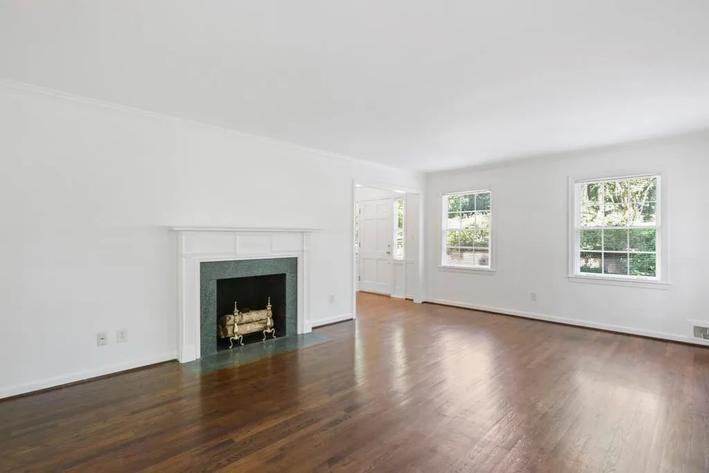 124 River Park Drive Nw, Sandy Springs, Georgia 30328, 5 Bedrooms Bedrooms, ,5 BathroomsBathrooms,Residential,Sold,124 River Park Drive Nw,6869861