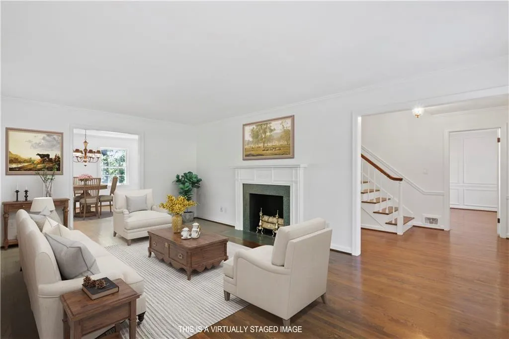 124 River Park Drive Nw, Sandy Springs, Georgia 30328, 5 Bedrooms Bedrooms, ,5 BathroomsBathrooms,Residential,Sold,124 River Park Drive Nw,6869861